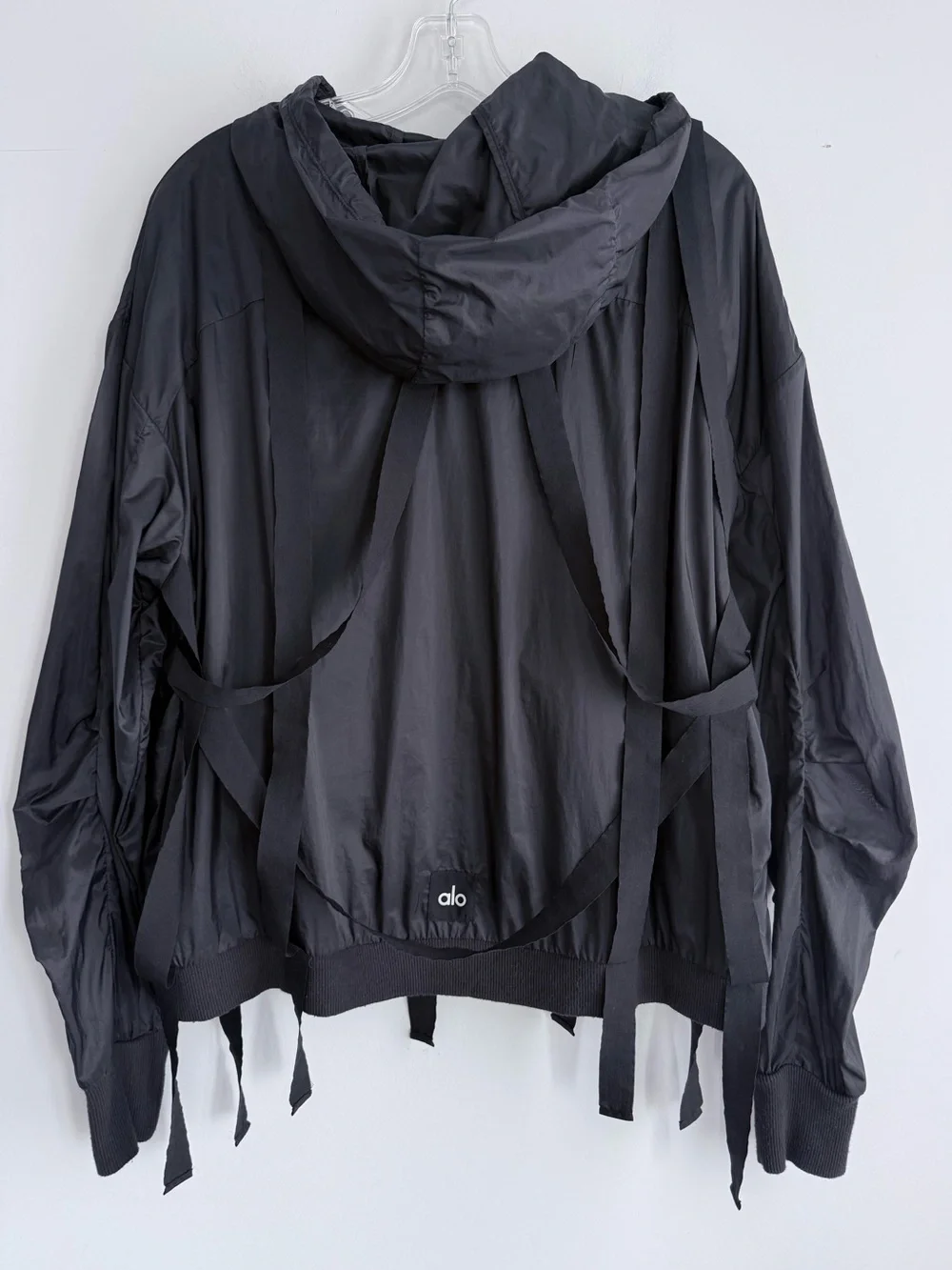 Alo Yoga Sway Jacket Black XL Strap Detail Shine Finish Streetwear Luxe Hooded